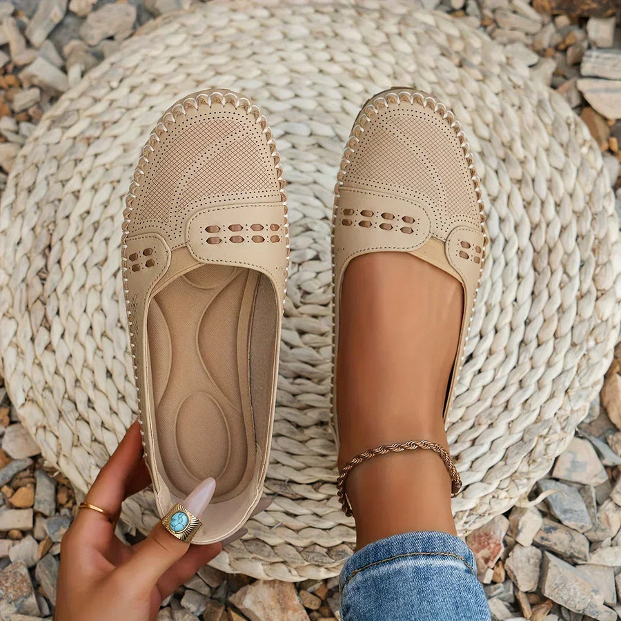 AINA™ - Everyday Ease Comfort Slides