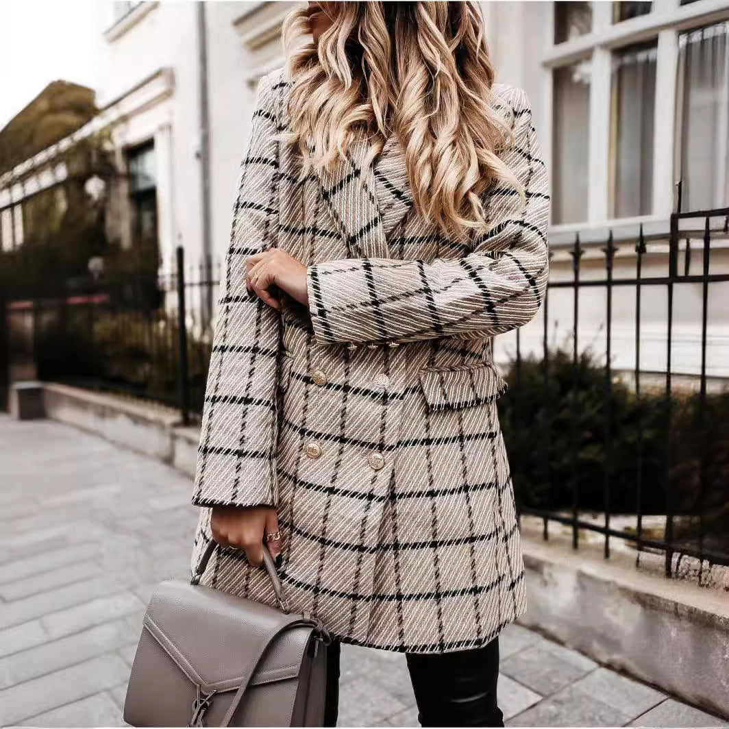 Madeleine Plaid Coat | Classic Elegance with Modern Ease